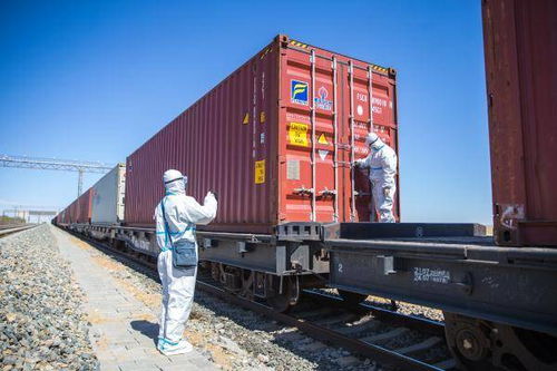 二連浩特中歐班列運(yùn)輸集裝箱今年突破8萬(wàn)標(biāo)準(zhǔn)箱，彰顯國(guó)際物流增長(zhǎng)新動(dòng)力